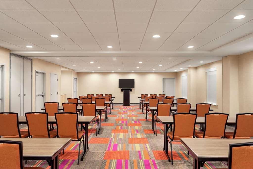 Home2 Suites By Hilton Woodbridge Potomac Mills Facilities photo